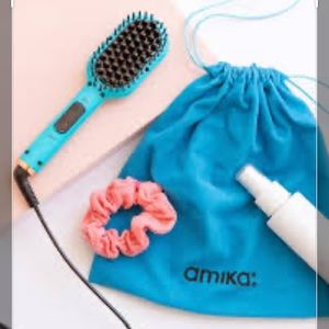 Amika Polished Perfection Mini Straightening Brush